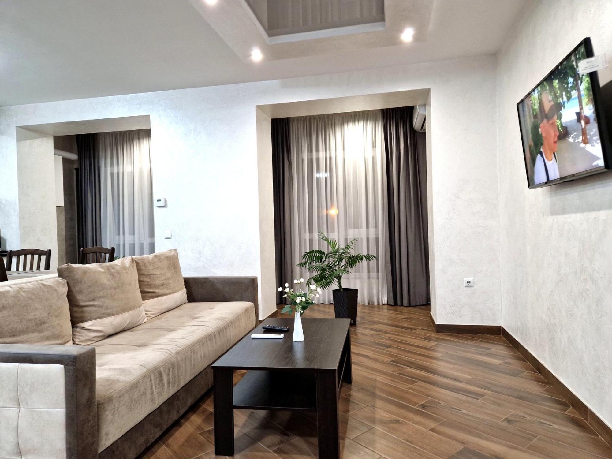 Modern Apartment On Belvedere Ивано-Франковск Экстерьер фото