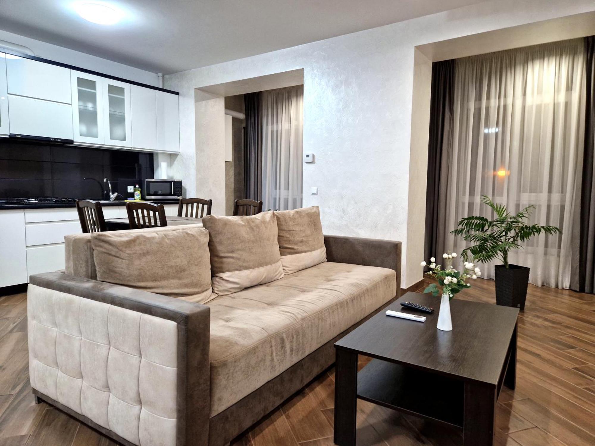 Modern Apartment On Belvedere Ивано-Франковск Экстерьер фото
